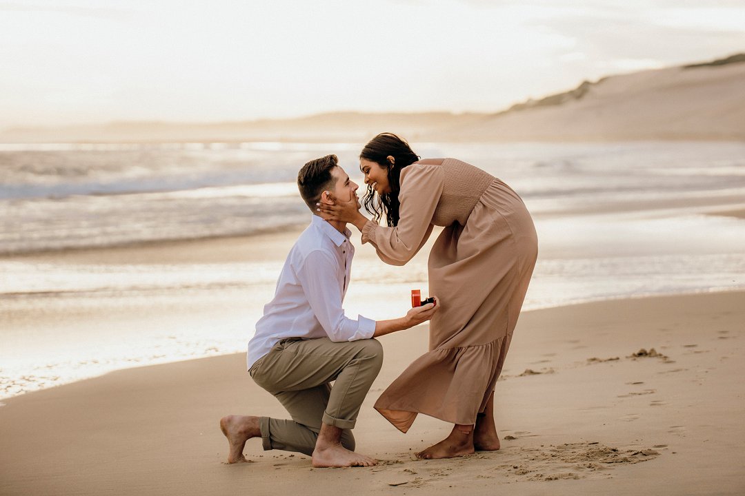 Tyler & Minx se Verrassing Strand Verlowing