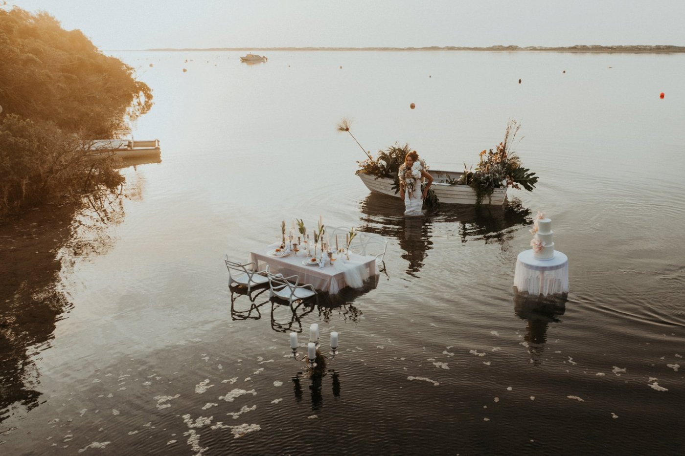 Eksentrieke Romantiese Strandmeer Trou Inspirasie